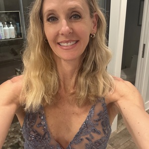 Valerie Sanders